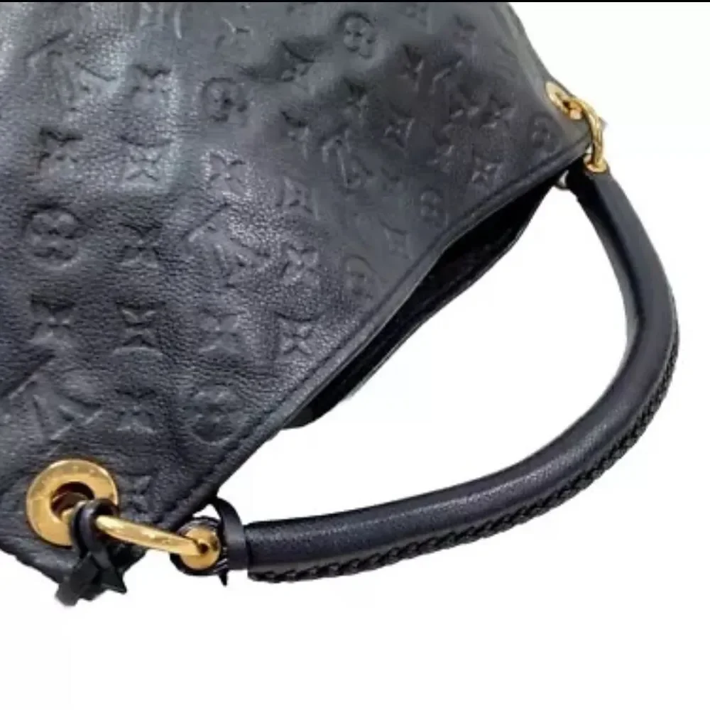 Auth Louis Vuitton Artsy Shoulder Bag MM Deep Navy Blue Leather Boho Monogram